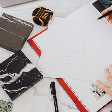 interior-designer-pexels-photo-4977405 Come fare per diventare Interior Designer