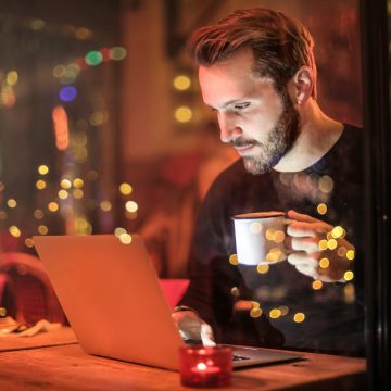 In un articolo sulla rivista Interiorissimi apprendiamo come LinkedIn abbia stilato un elenco di lavori in ascesa, dove già dal 2023 e nell’immediato futuro ci sarà una forte richiesta sul mercato lavorativo.