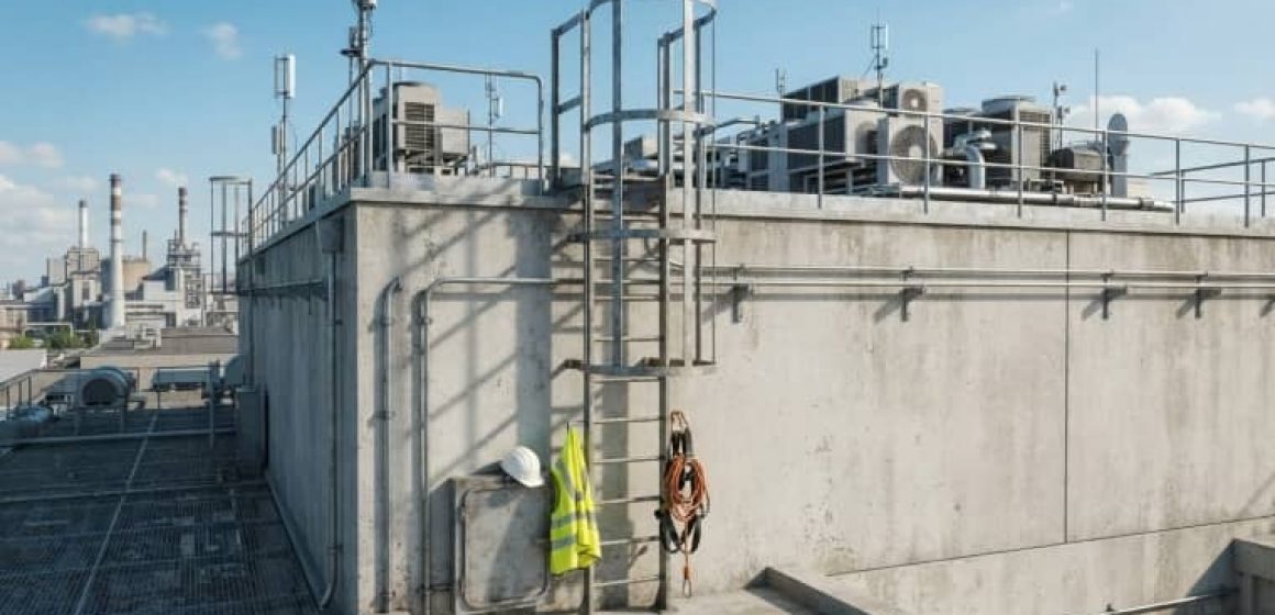 225-scale-di-sicurezza-con-gabbia-cosa-dice-davvero-la-normativa